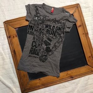 Apple bottoms tee size medium